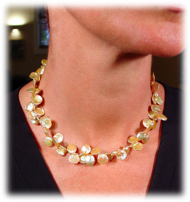 Petal Pearl Necklace.-1