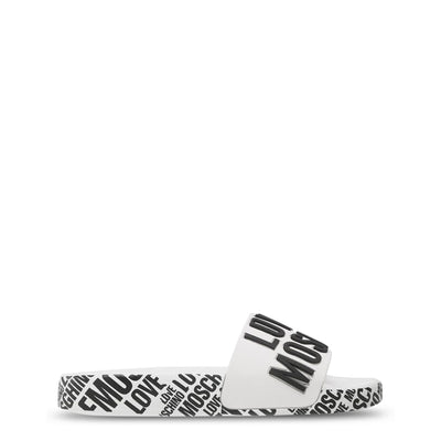 Me encantan las sandalias y chanclas de Moschino 