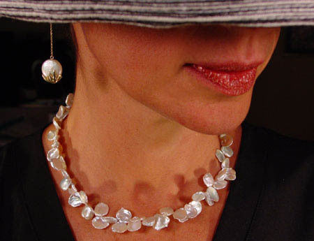 Petal Pearl Necklace.-0